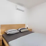 3 Bedroom Ivana With Private Parking, Lägenhet Punat