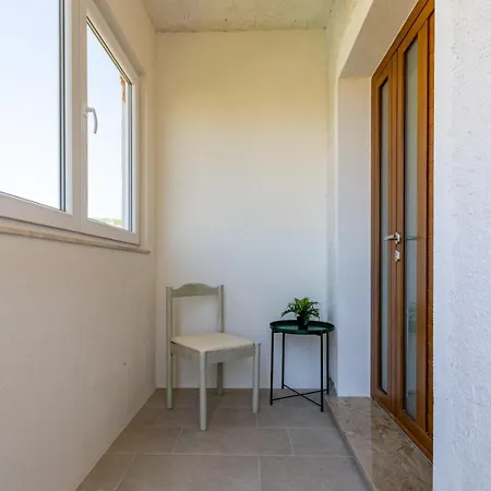 3 Bedroom Ivana With Private Parking, Apartmán *