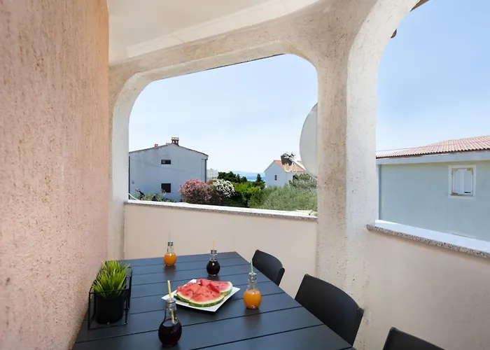 דירה 3 Bedroom Ivana With Private Parking, פונאנט